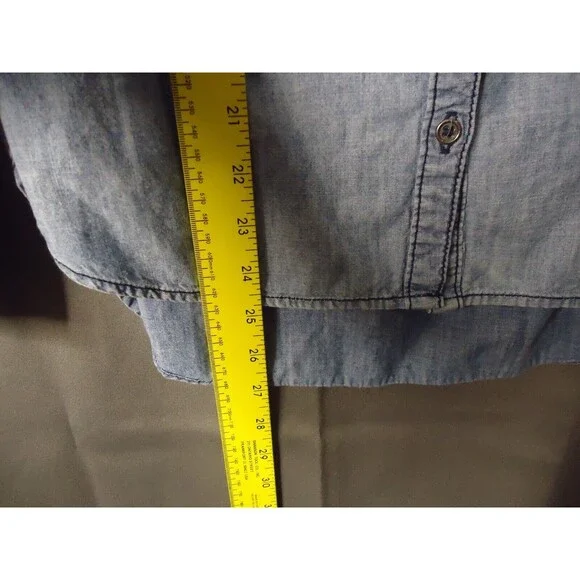 Sundance Cassidy Western Embroidery Chambray Denim Button Down Womens Medium - Picture 8 of 9